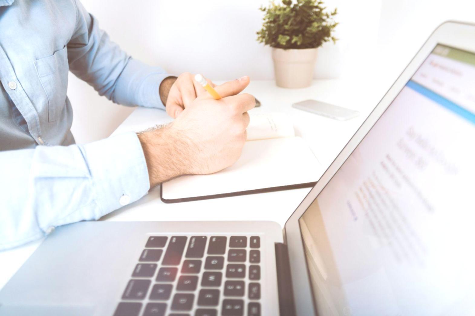 Analyse de documents d'acquisition d'entreprise